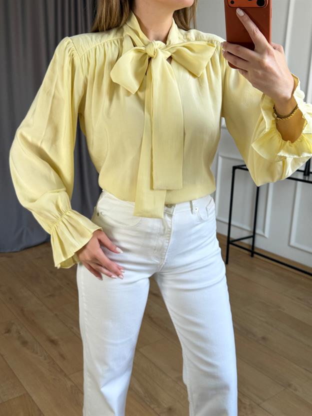 Sarı Yaka Bağlamalı Bluz