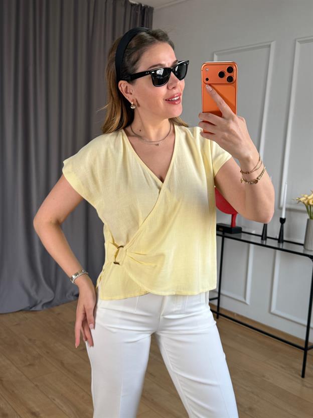 Sarı Yan Aksesuarlı Kruvaze Bluz
