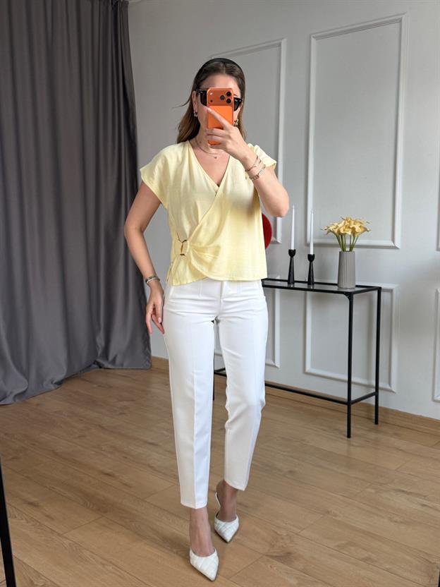 Sarı Yan Aksesuarlı Kruvaze Bluz