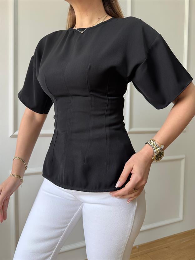 Siyah Arka Fermuarlı Bluz