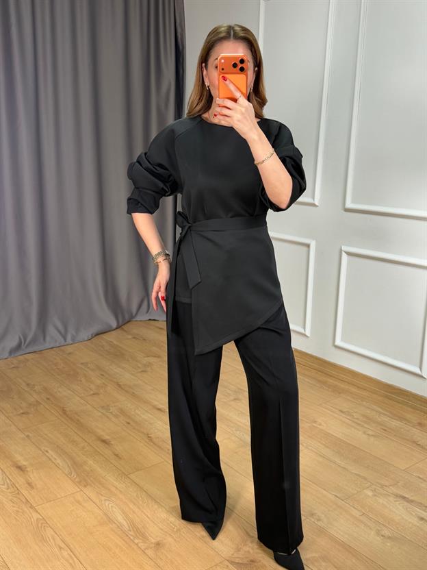 Siyah Bağlama Detay Scuba Bluz