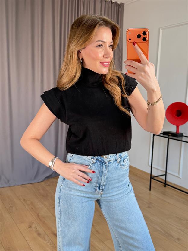 Siyah Balıkçı Yaka Bluz