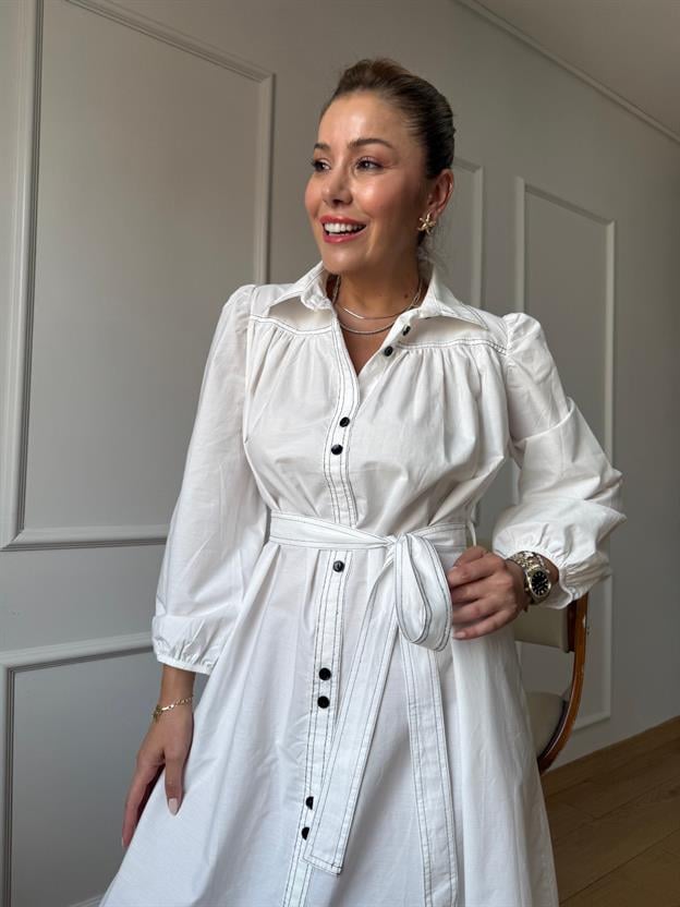 Siyah Düğme Dikiş Detaylı Ekru Elbise