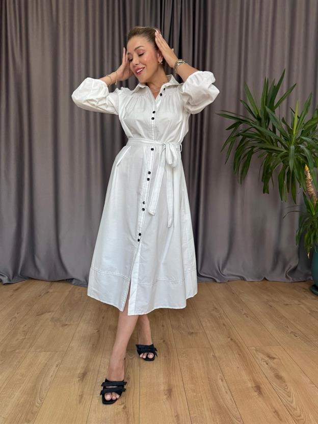 Siyah Düğme Dikiş Detaylı Ekru Elbise