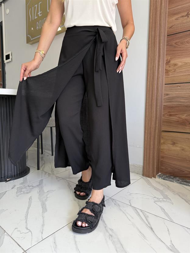 Siyah Etek Görünümlü Pantolon