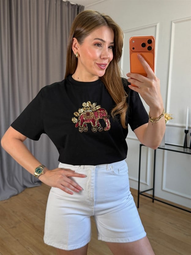 Siyah Fil Detaylı Tshirt
