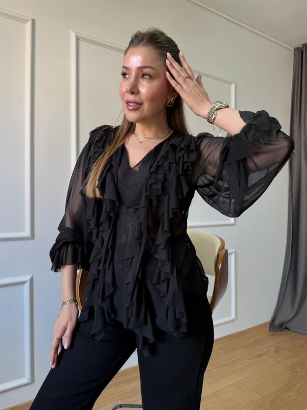 Siyah Fırfırlı Transparan Bluz