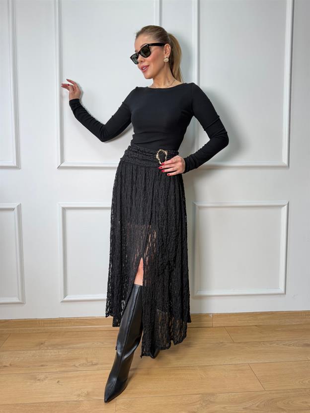 Siyah Gold Tokalı Dantel Etek