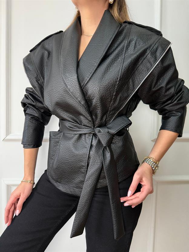 Siyah Petekli Deri Ceket