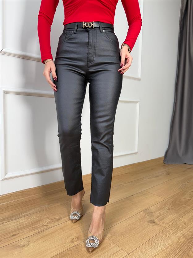 Siyah Yeni Mumlu Jean