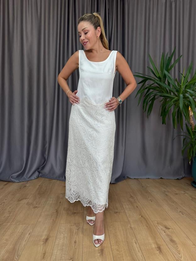 Ekru Etek Ucu Dantel Elbise