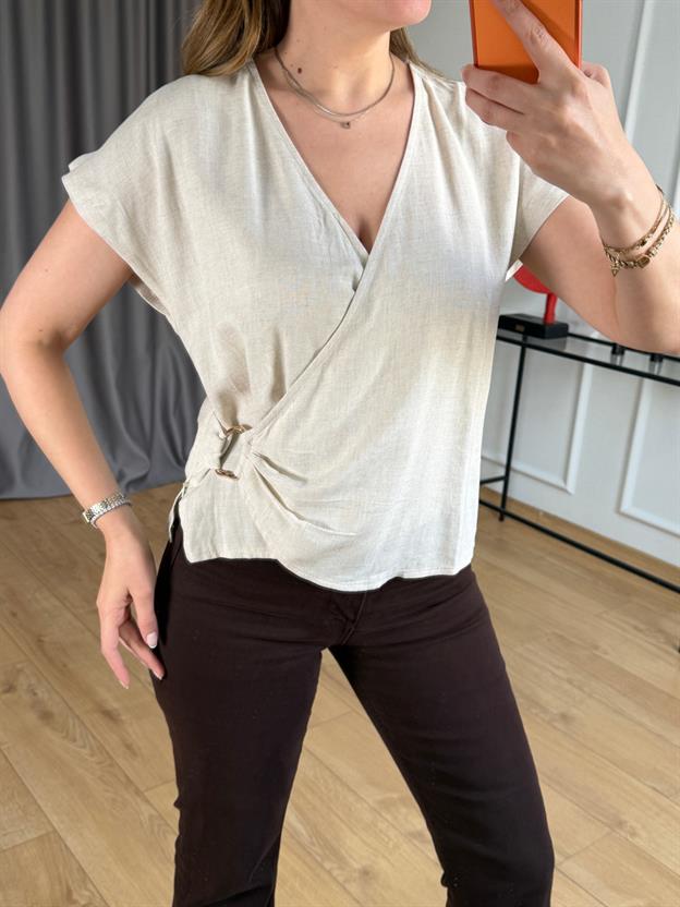 Taş Yan Aksesuarlı Kruvaze Bluz