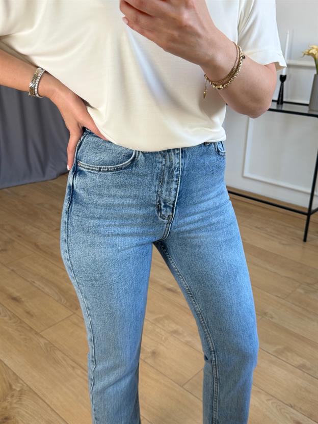 Taşlama Kesik Paça Jean