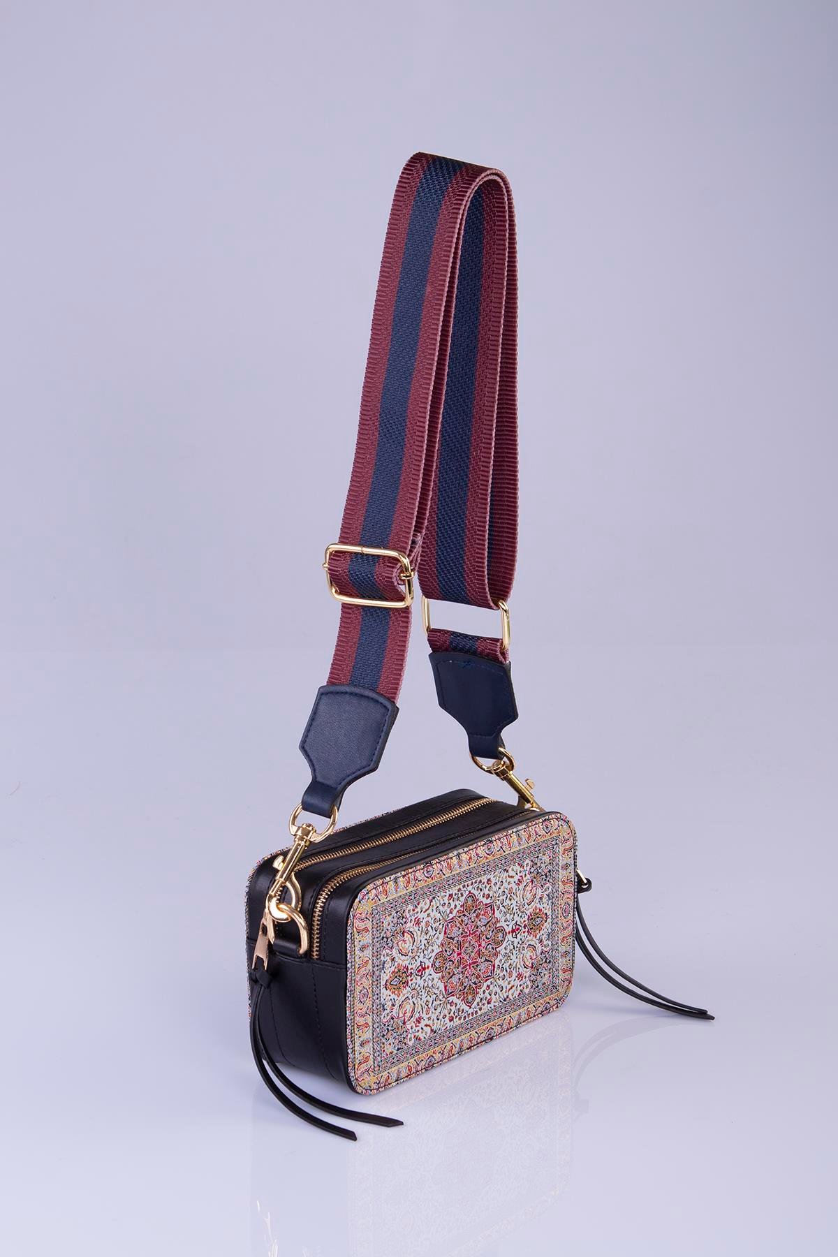 Mottif  İstanbul  Otantik Dokuma Kadın Postacı Çanta 1071.11