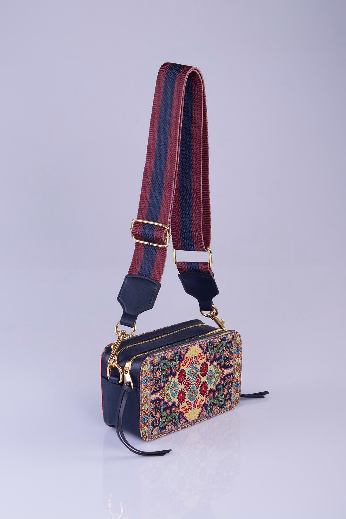 Mottif  İstanbul  Otantik Dokuma Kadın Postacı Çanta 1071.08