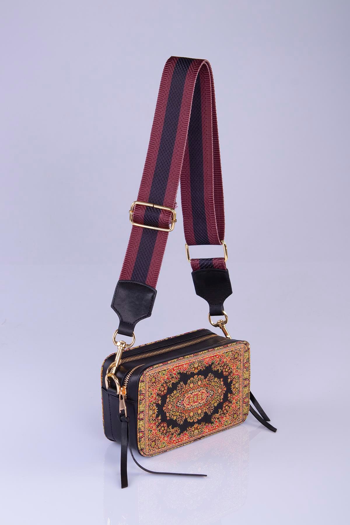 Mottif  İstanbul  Otantik Dokuma Kadın Postacı Çanta 1071.10