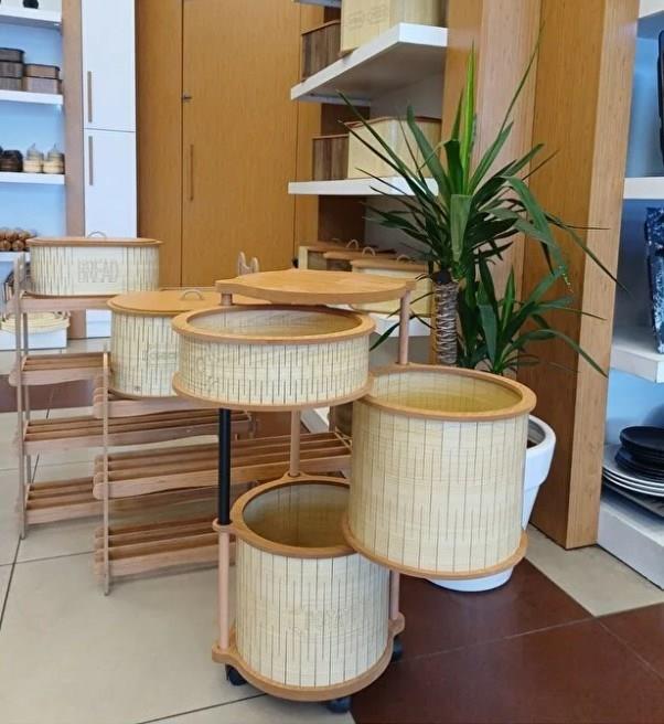 Ahşap Yuvarlak Tekerlekli Sebzelik 3 Katlı Yana Açılır Patates Soğan Sarımsak Krem