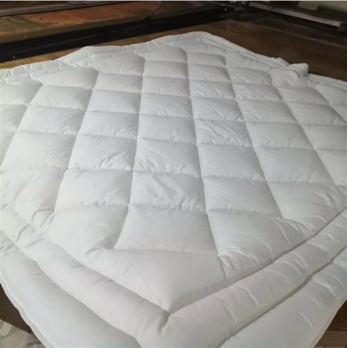 King Size Battal Boy Silikon Yorgan 215X235 Cm