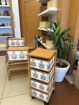 Ahşap Kare Sebzelik 4 Katlı Yana Açılır Desenli Patates Soğan Tekerlekli Sebzelik