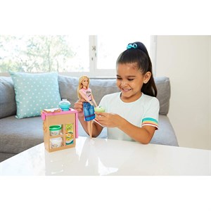 Barbie Noodle Yapıyor Oyun Seti