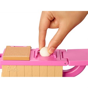 Barbie Noodle Yapıyor Oyun Seti