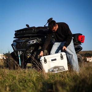 IGLOO Ultima 35 Qt RotoMold Buzluk 33 Litre