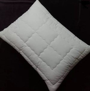 Kuzu Yünü Kapitone Yastık 50x70 Cm