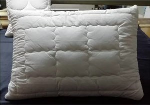 Kuzu Yünü Kapitone Yastık 50x70 Cm