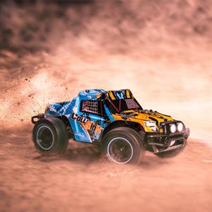 Yüksek Hızlı Araç 1:16 2.G 40km/h Hız Yapan 4x4 Kumandalı Araba