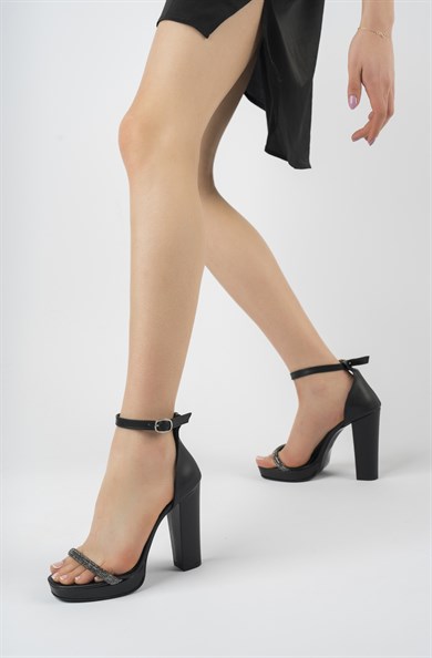 Siyah Cilt Kadın Platform Topuklu Ayakkabı