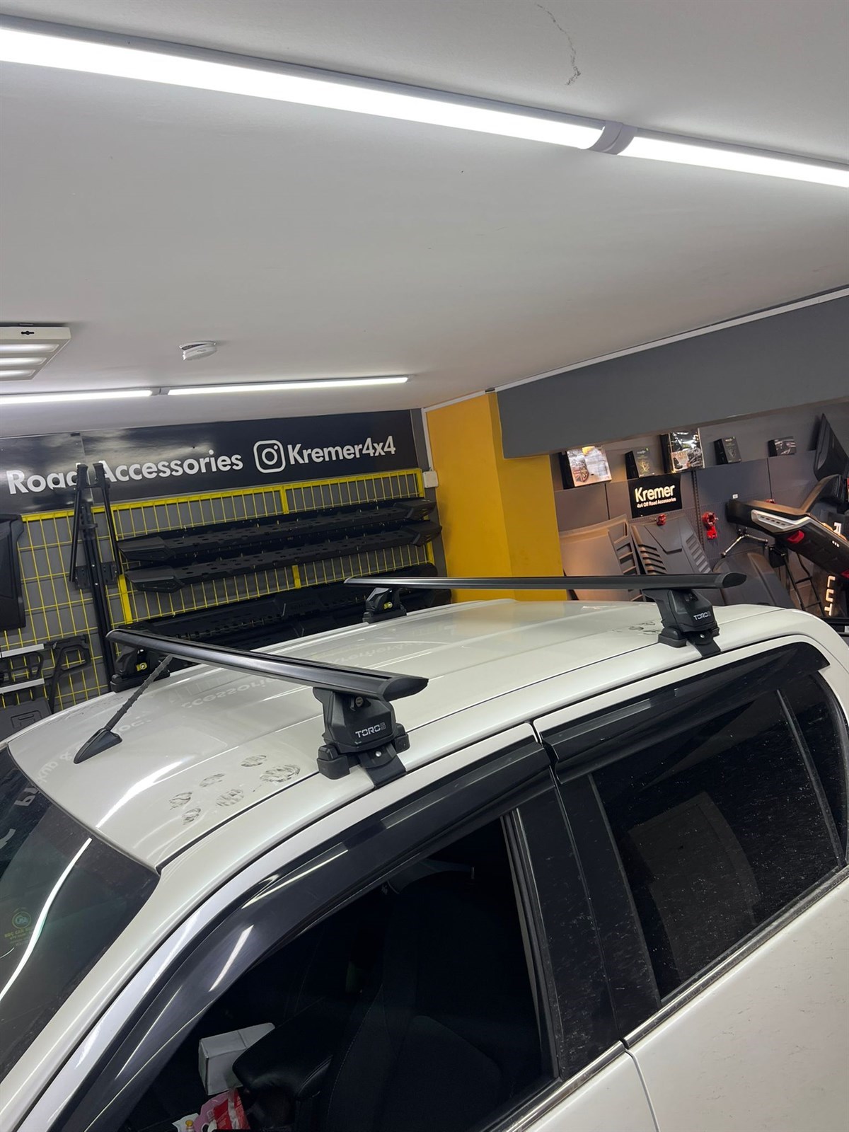 Mitsubishi L200 Tavan Ara Atkı Portbagaj Taşıyıcı