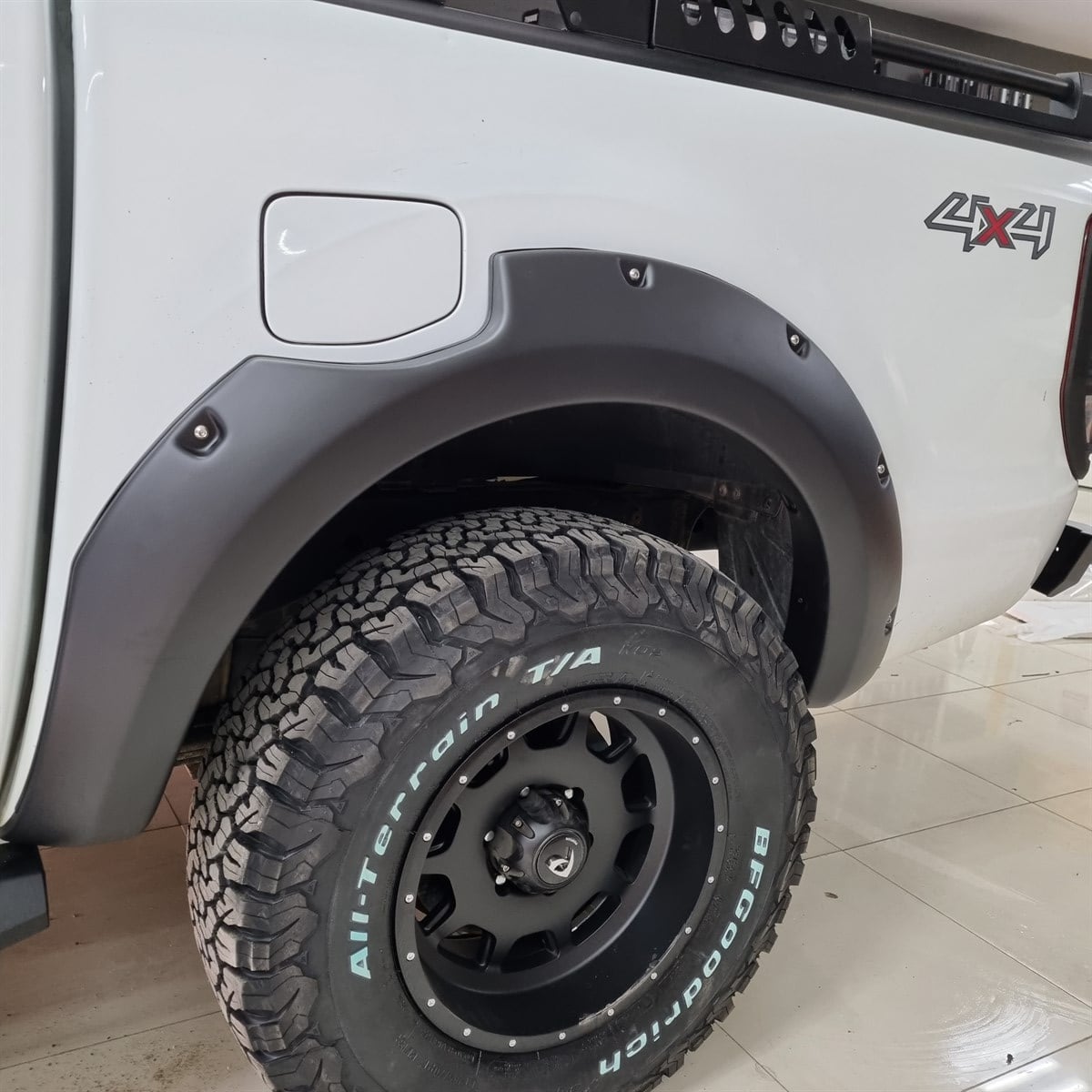 Ford Ranger Wildtrack Dodik Çamurluk Kaplama Seti Vidalı V2