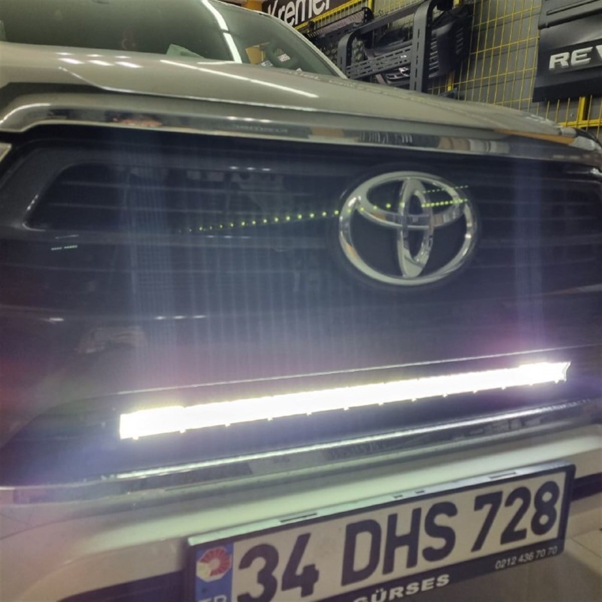 Hilux Tampon Slim 300W Delici LED 80 CM