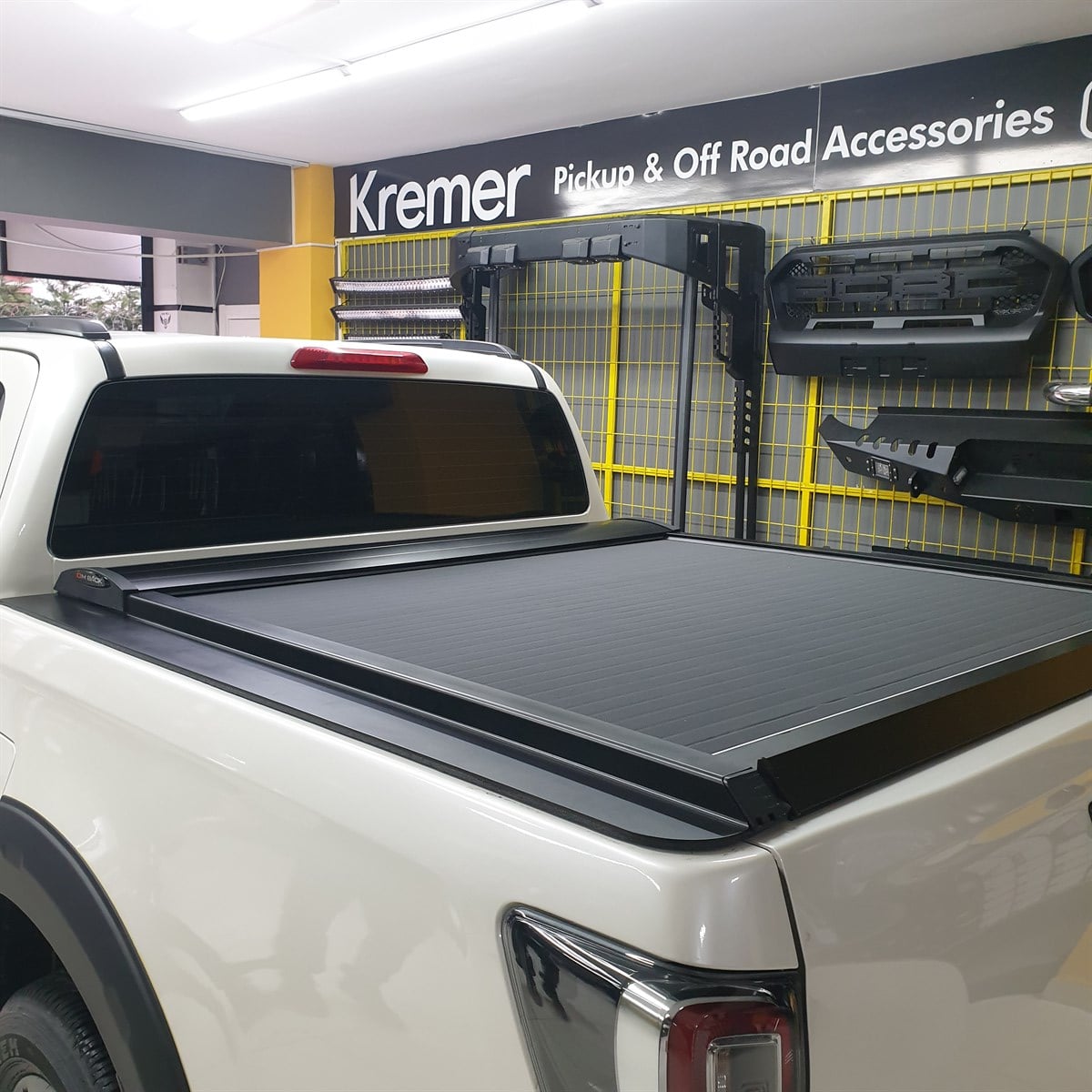 İsuzu D Max Sürgülü Bagaj Kapama