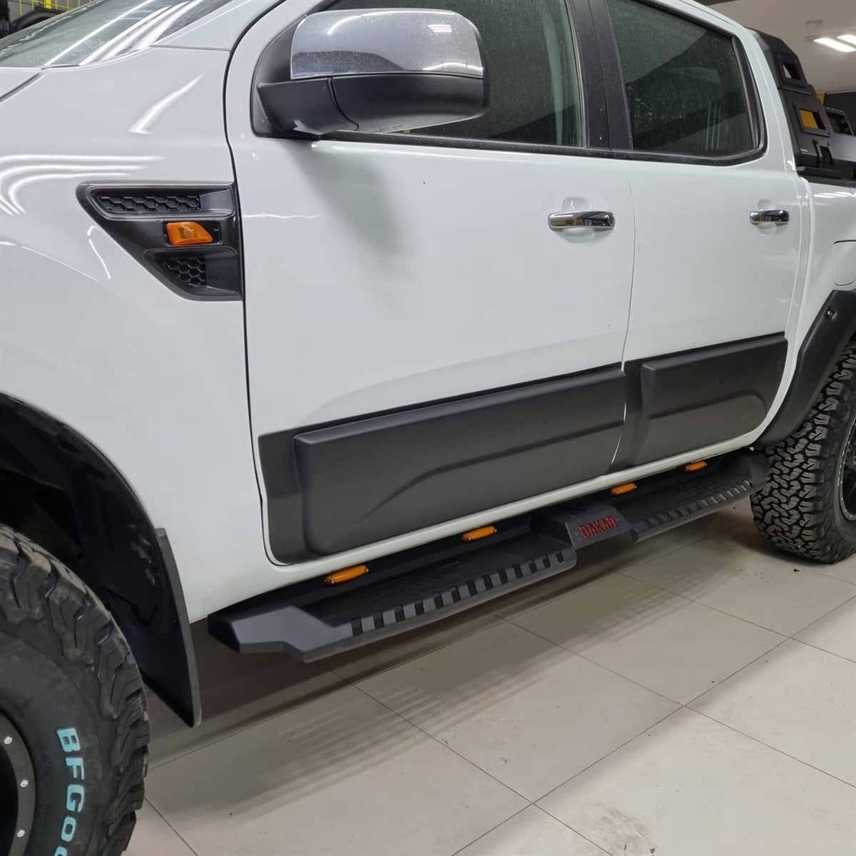 Isuzu D Max Yan Basamak (2012+ Led Işıklı Off Road Yan Basamak V2) - DAKAR
