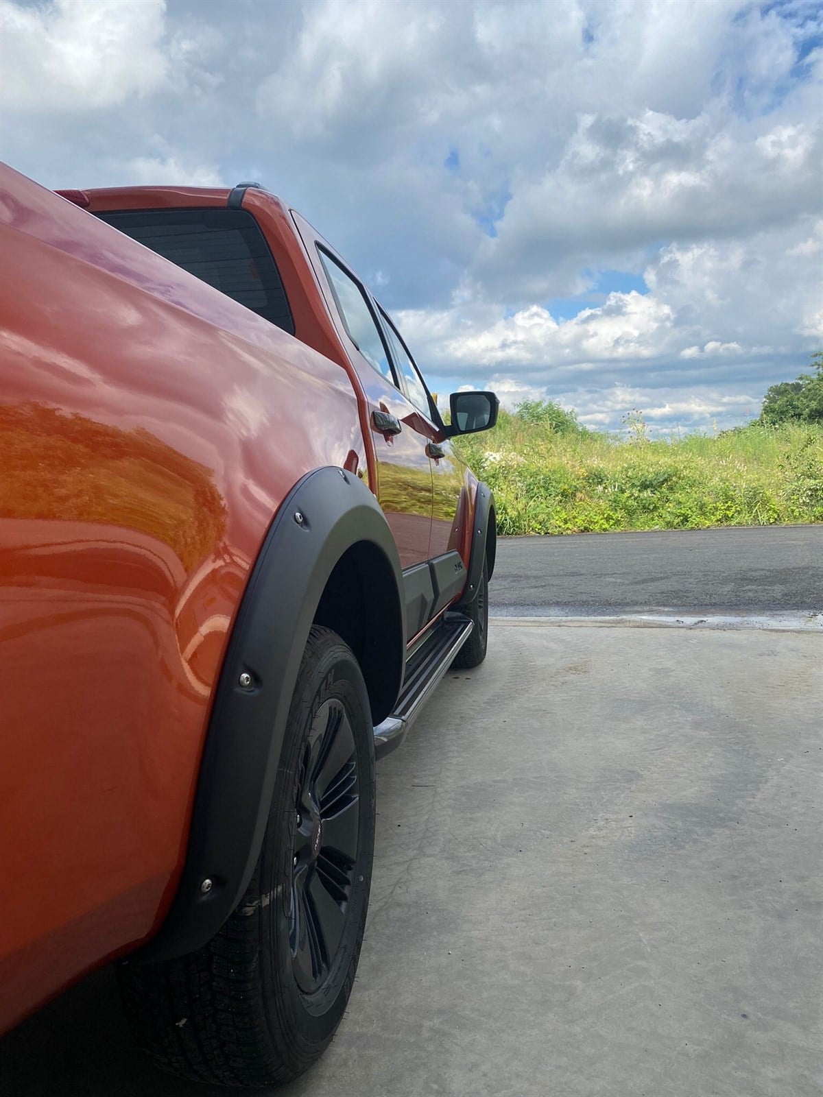 Isuzu D Max Yeni Kasa Dodik Çamurluk Kaplama Seti Safari Civatasız