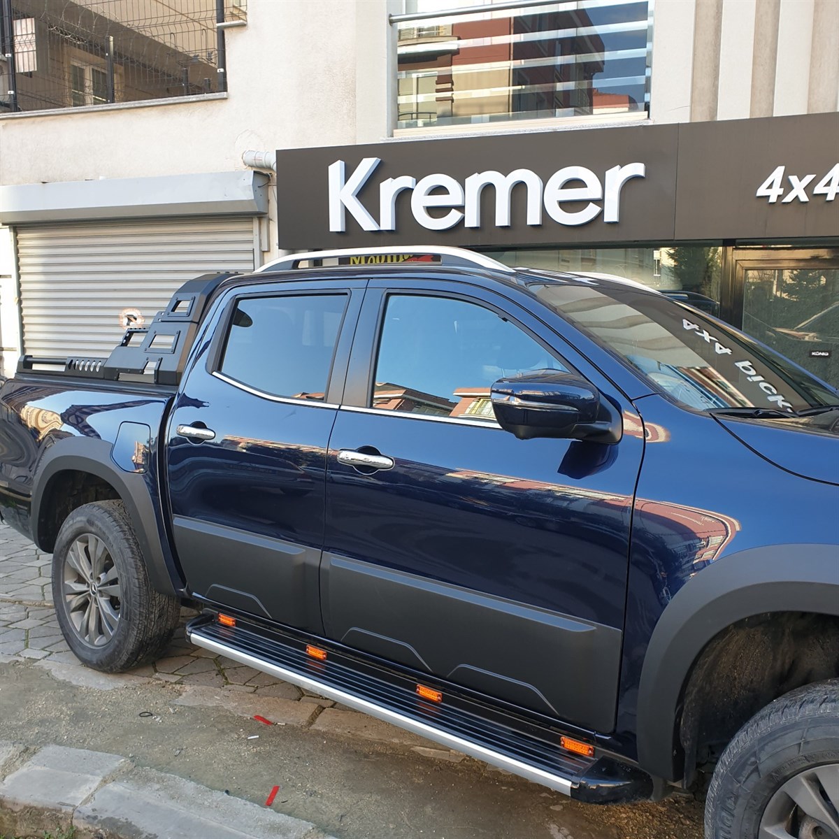 Mercedes X Class Yan Kapı Kaplama Seti Safari