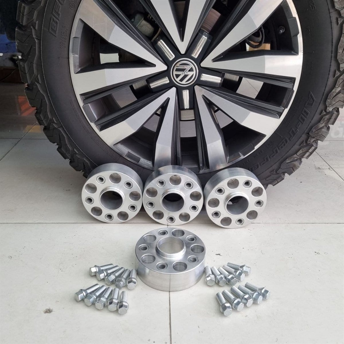 Mercedes X Class Spacer Flanş Kiti 3-4-5 cm