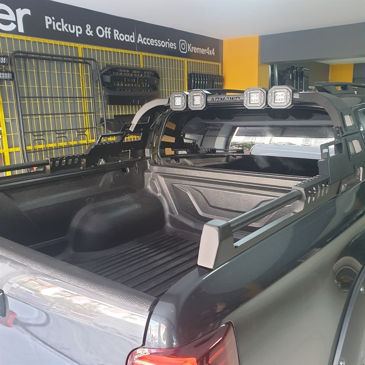 Mitsubishi L200 Işıklı Rollbar (AQM-X10)