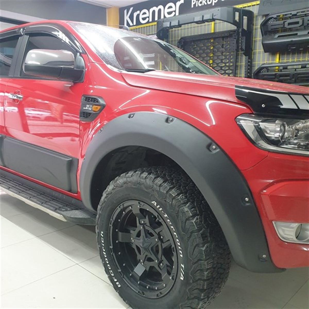 Mitsubishi L200 Triton Dodik Çamurluk Kaplama Seti Vidalı V2 - 2019+ 