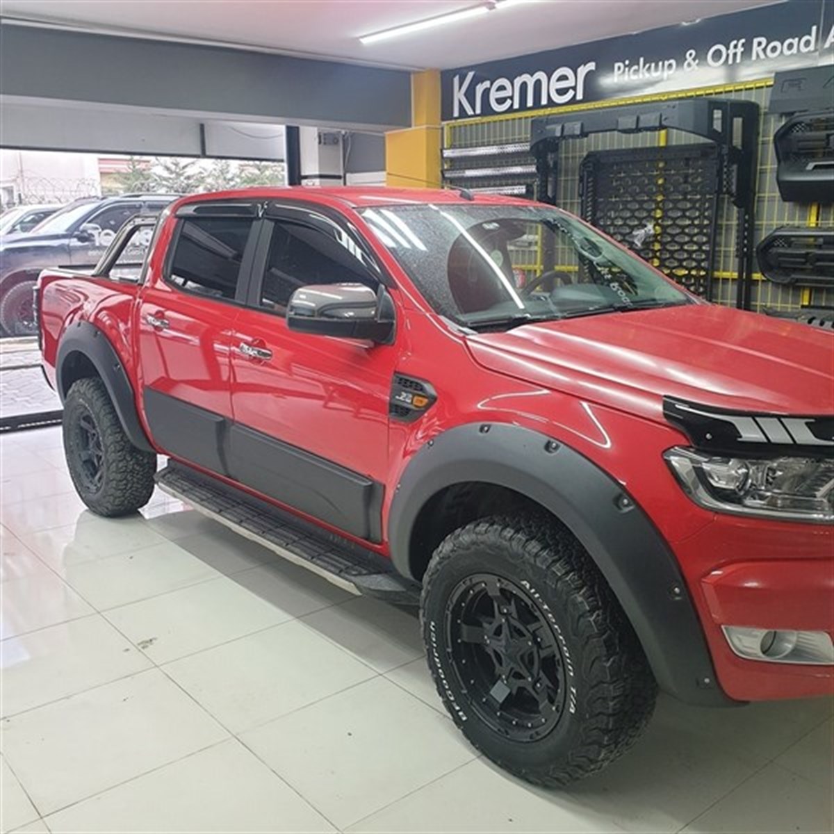 Mitsubishi L200 Triton Dodik Çamurluk Kaplama Seti Vidalı V2 - 2019+ 