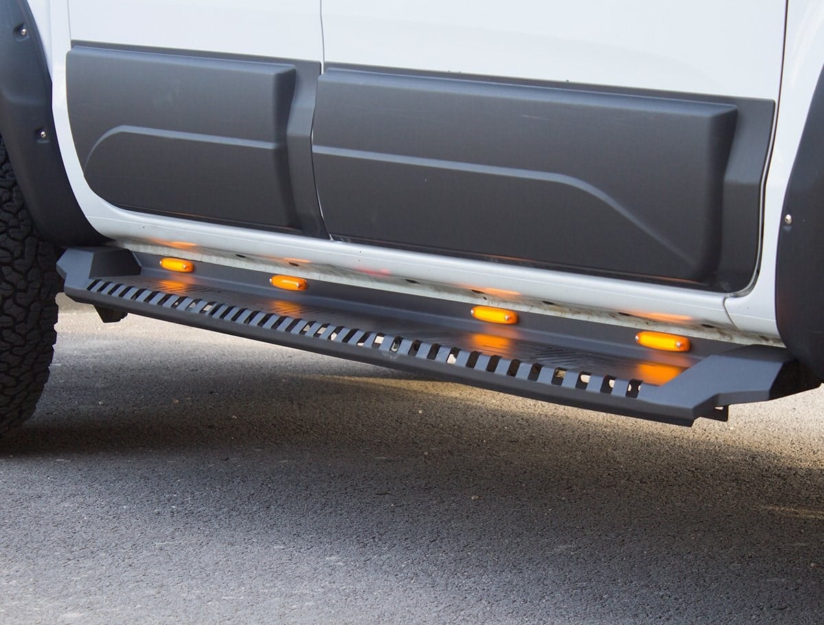 Mitsubishi L200 Yan Basamak (2015-2019+ Led Işıklı 4x4 Yan Basamak V1) - DAKAR