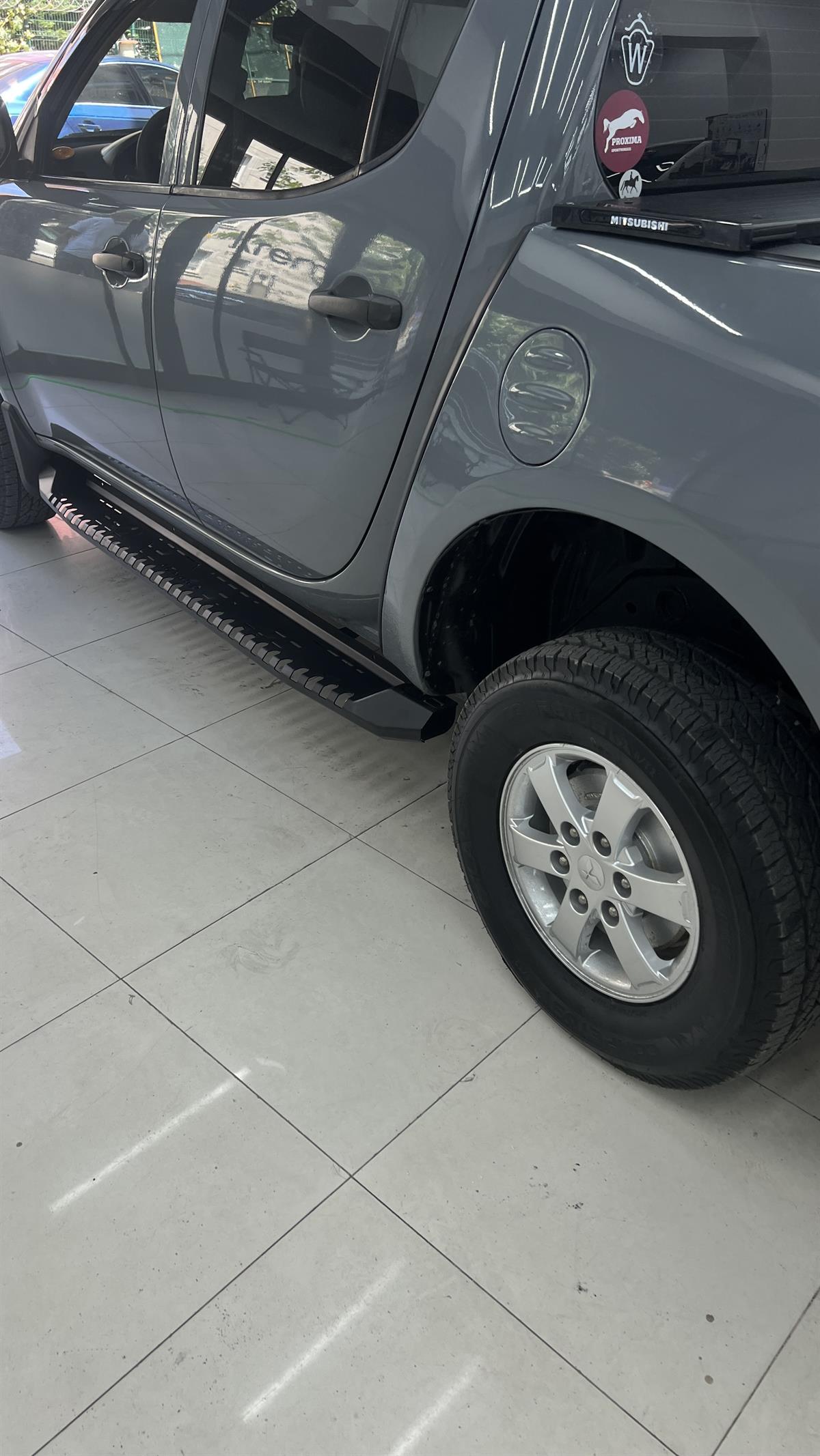 Mitsubishi L200 Yan Basamak Kaya Kaydırıcı (AQM-S30)