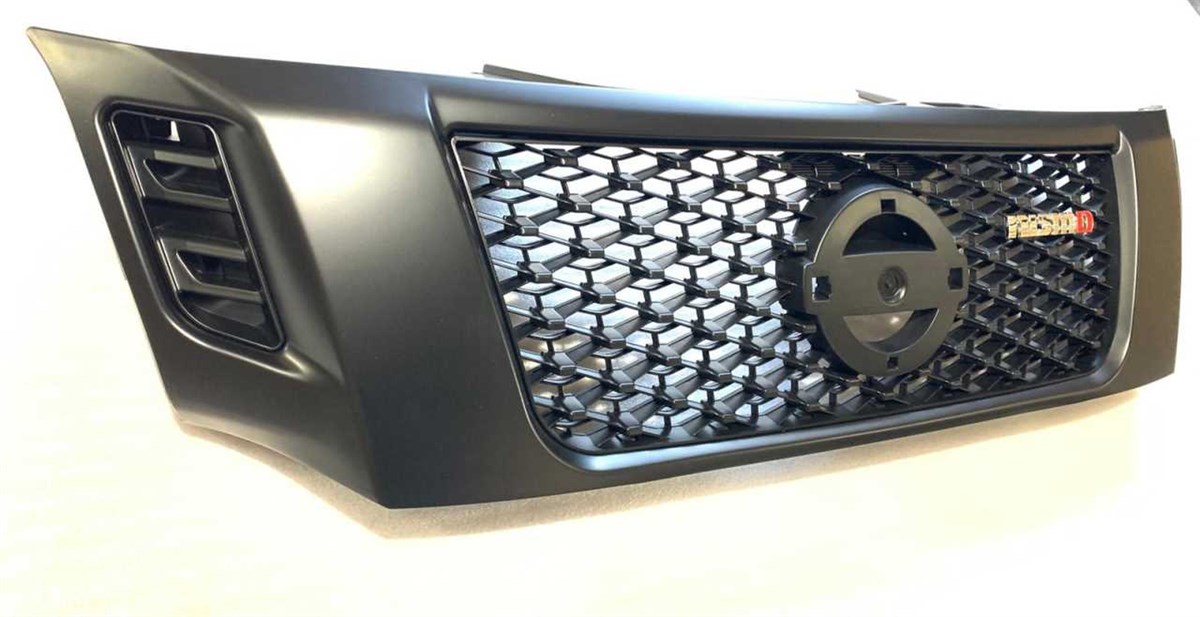 Nissan Navara Nismo Panjur Siyah 2015+