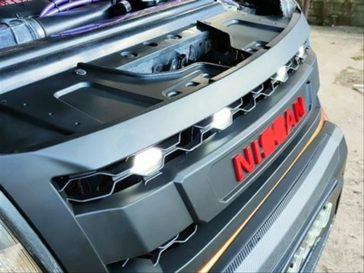 Nissan Navara NP300 Ledli Panjur Siyah 2015- 2020 (Dizayn B)