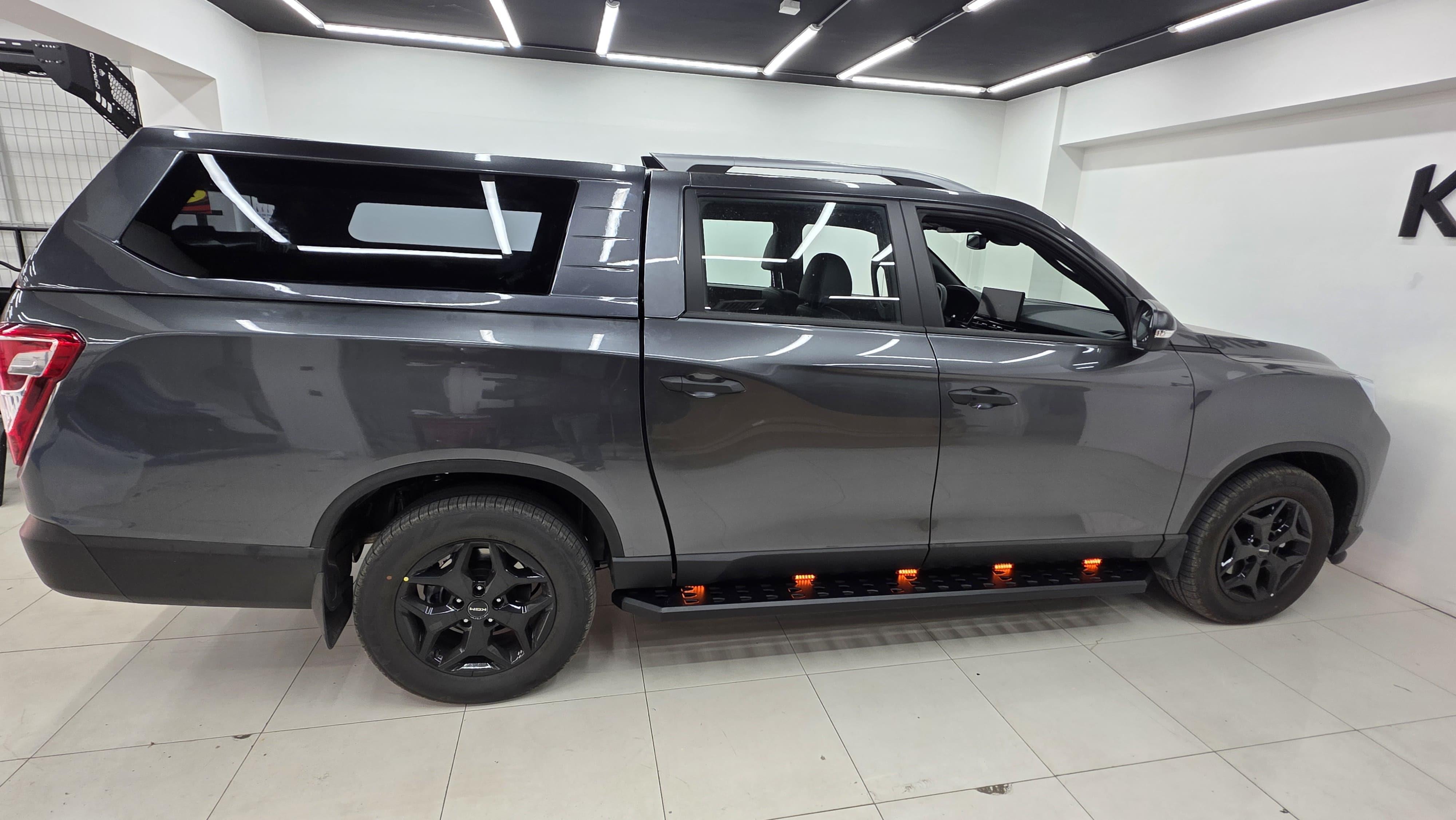 Ssang Yong Musso Grand Camlı Kabin