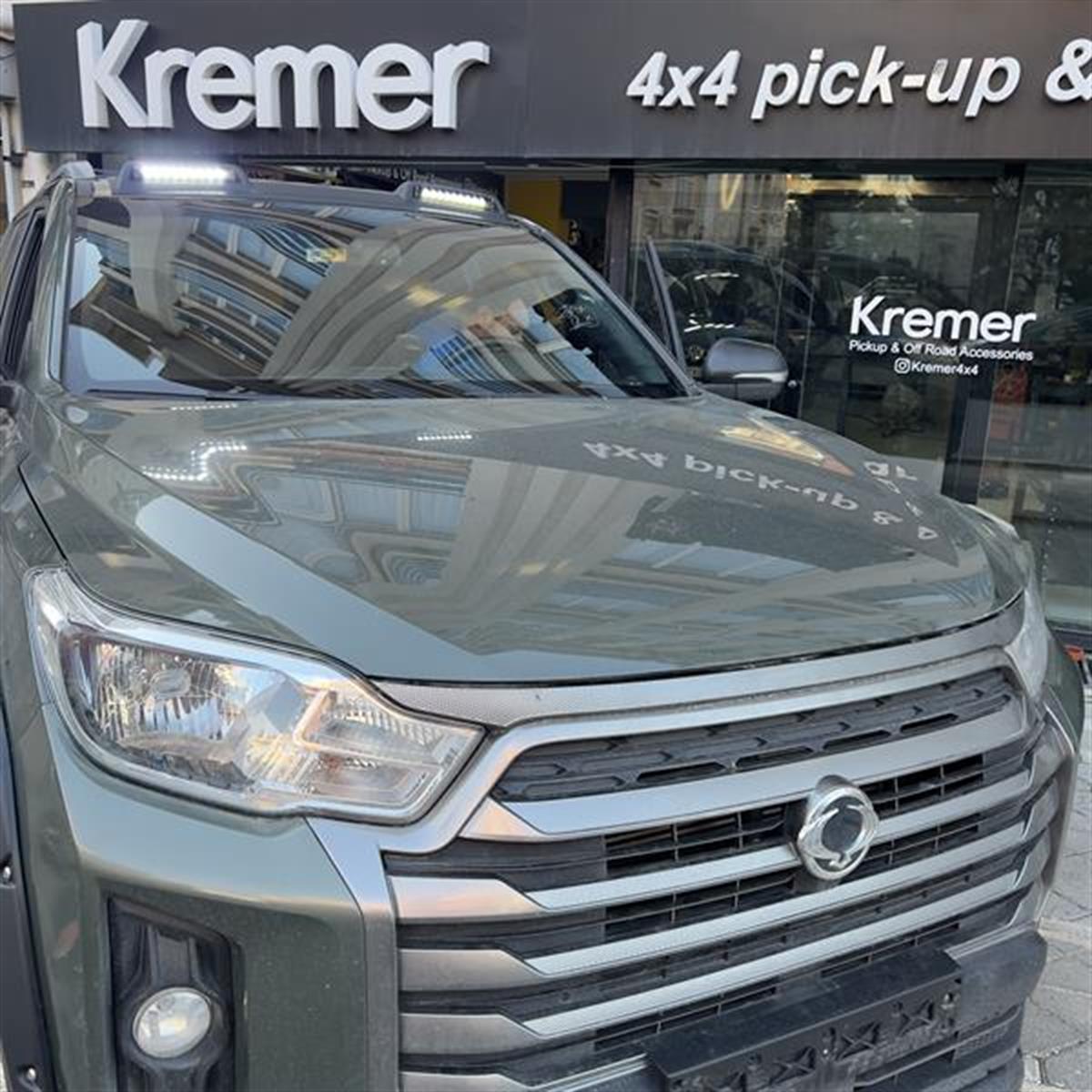 SsangYong Musso Grand Tavan Led Moonvisör