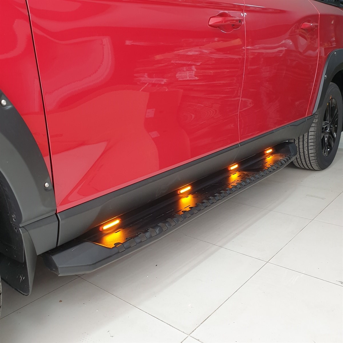 Ssangyong Musso Grand Yan Basamak Kaya Kaydırıcı (AQM-S30)