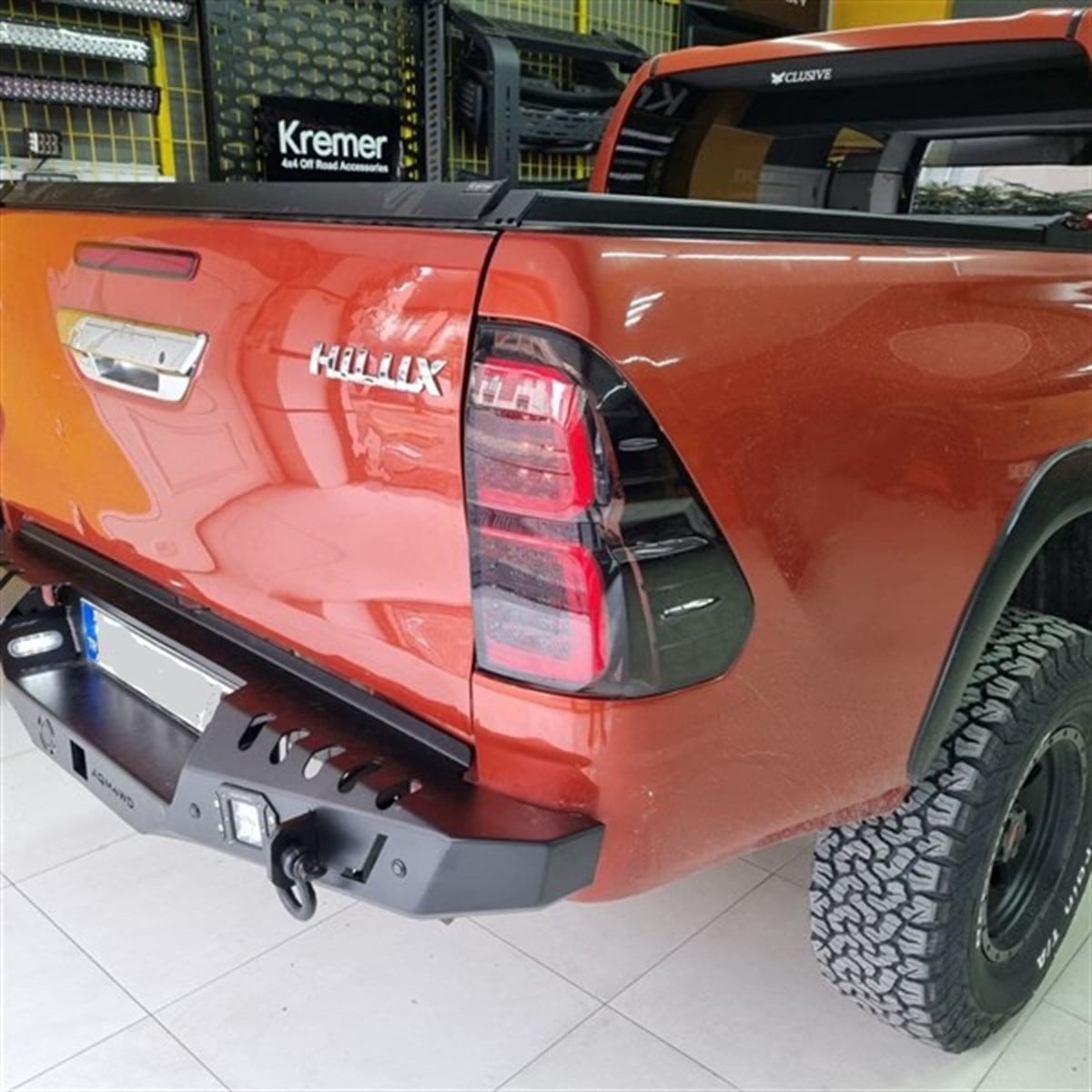 Toyota Hilux Arka Demir Tampon (AQM-S20)