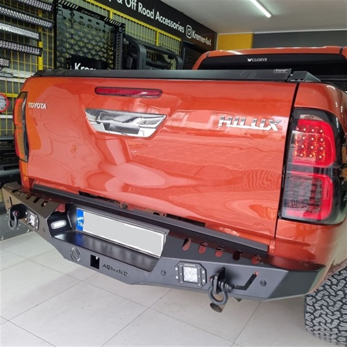 Toyota Hilux Arka Demir Tampon (AQM-S20)